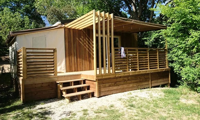 Esparron-de-Verdon Ski Chalet | Flower Camping La Beaume * - Chalet Pili-pili Bois 32m2 CONFORT 3 bedrooms + semi-covered terrace 7 people