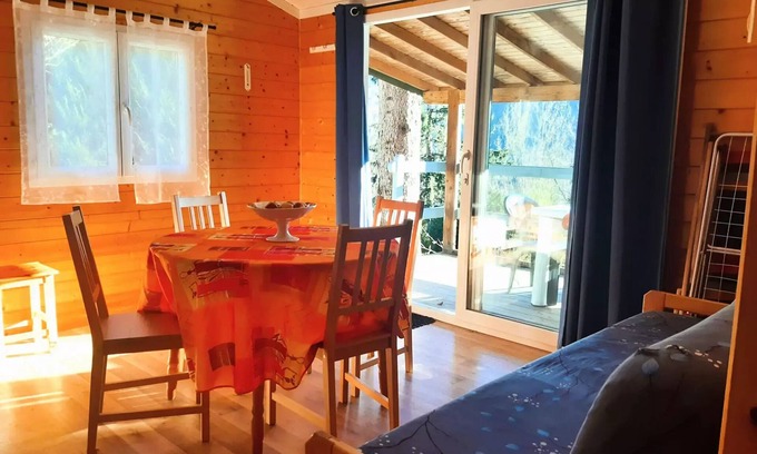 Neuveglise-sur-Truyere Ski Chalet | Flower Camping Le Belvédère * - Chalet Comfort Plus TRUYERE - 2 Bedrooms 5 persons