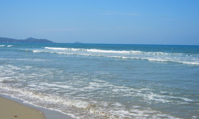 Follonica House | Follonica, the beautiful sea of the bright attic Maremma 20 meters from the sea and pine forest