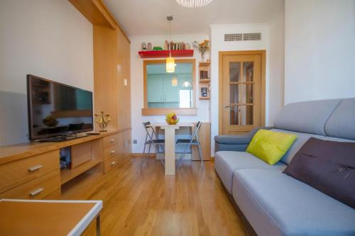 Rejas Apartment | For Your Rentals Cómodo y tranquilo apartamento TEMPORAL Aeropuerto CMP9