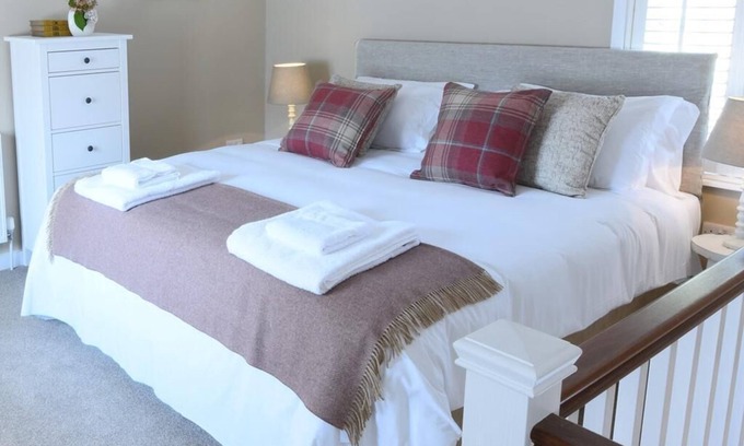 Charlton Apartment | Fordwater at Woodstock Suites