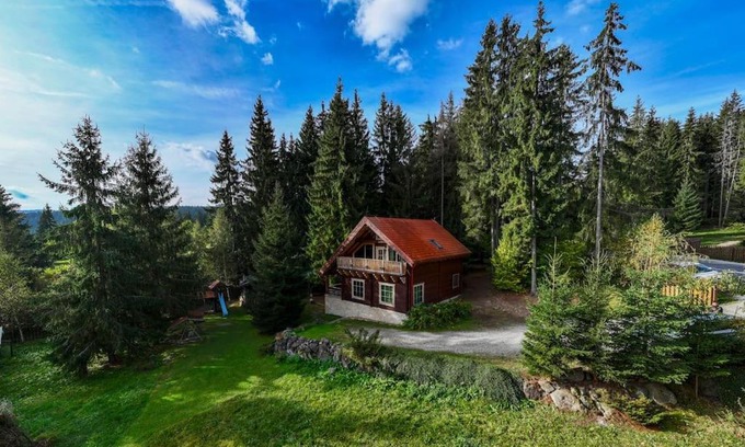 Joseni House | Forest Home Relax