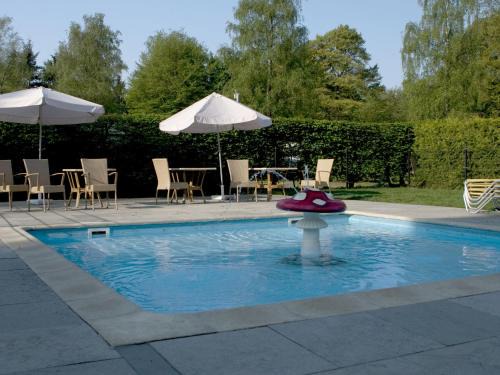De Bult House | Forest Lodge in De Bult near Pool & Restaurant
