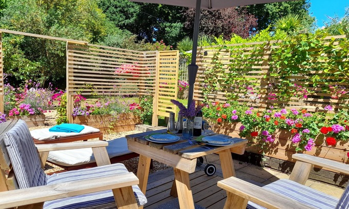 New Forest District Apartment | Forest Palms