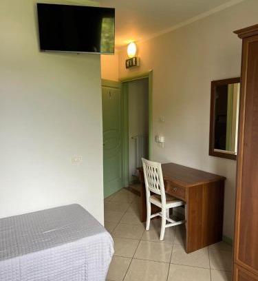 Monticelli Brusati Hotel | Foresteria affittacamere in Franciacorta La Pulcinella