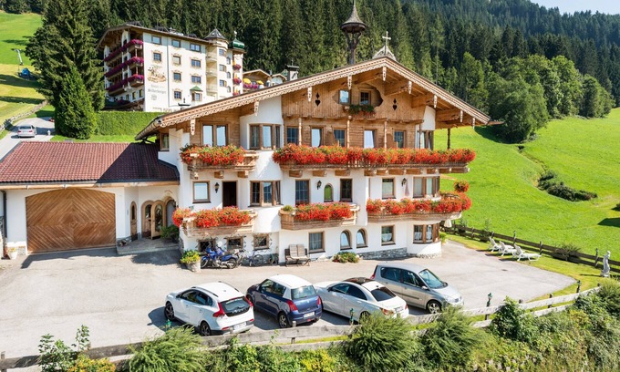 Muhlthal Apartment | Forestside with Sauna, Great for Hike & Ski