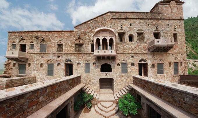 Alwar Hotel | Fort Dadhikar, Alwar
