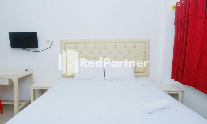 Panakkukang House | Fortuner Homestay Syariah Makassar Mitra RedDoorz