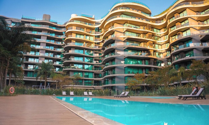 Buceo Apartment | Forum | Bayview | Heated Pool Gym Sauna | Parking