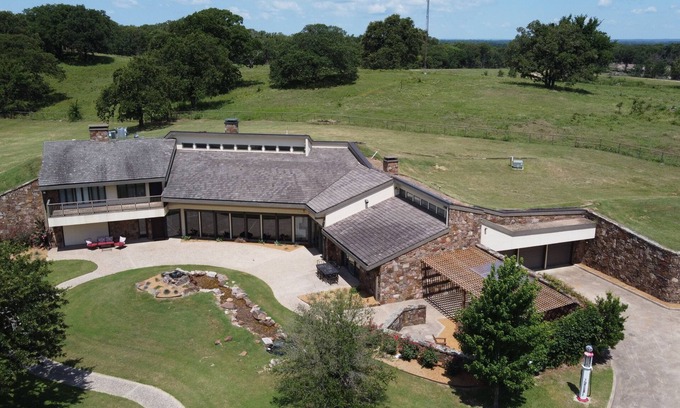 Madill House | Four Silos Retreat - Luxury Ranch Home