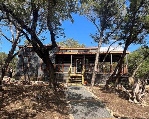 Wimberley House | Fox Hollow - Tiny home with Cypress Creek access, park like setting