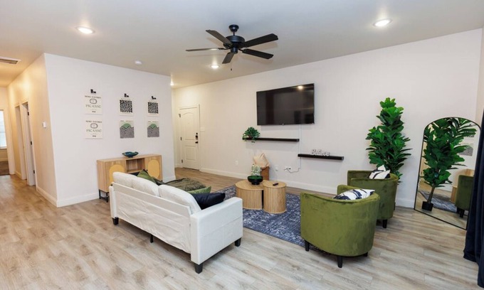 Lubbock House | Fox Ridge Luxury #1- 3 bed/2 bath