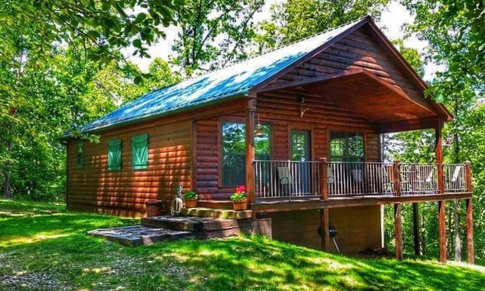 Jasper Cabin | Foxcroft Buffalo River Log Cabin: Cozy & Secluded w Mountain View 3 min to BNR