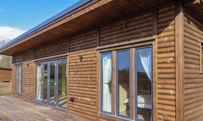 Chard Cottage | FOXGLOVE, family friendly, character holiday cottage in Chard