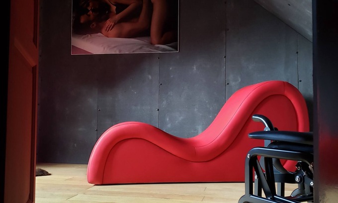 Le Petit-Quevilly House | Foxyroom - Kinky loveroom 5 min from Rouen