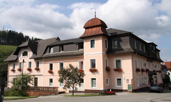 Steinhaus am Semmering Hotel | Frühstückspension Gasthof Gesslbauer
