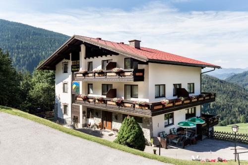 Ramsau am Dachstein House | Frühstückspension Rötelstein