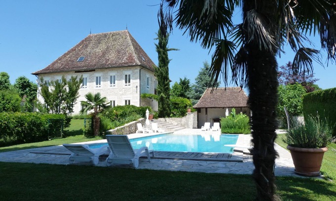 Les Avenieres House | Luxury 5-star mansion, hotel services included, swimming pool, tennis, bowling