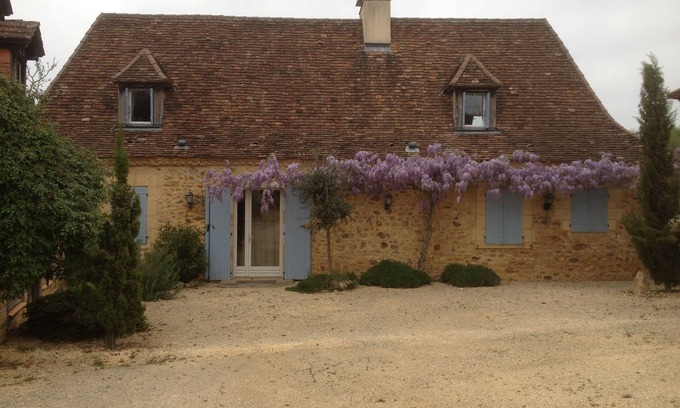 Rouffignac-Saint-Cernin-de-Reilhac House | Domaine de Laufrerie country house with lots of privacy in a rural setting.
