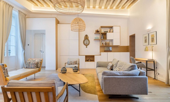 Arsenal Apartment | François de Sales, 2Ch/2Sdb, sleeps 6