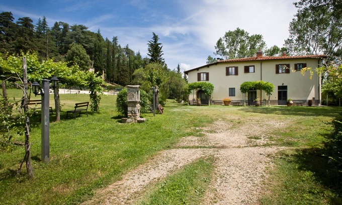 Cicogna House | Francesca, a Peaceful Retreat in 1800's Botanical Park