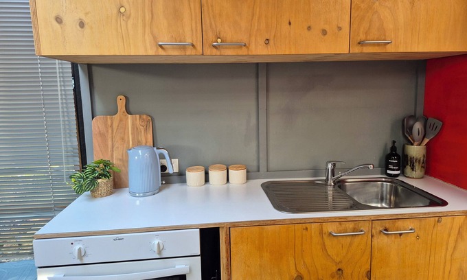Adventure Bay House | Francis Lane Tiny Studio