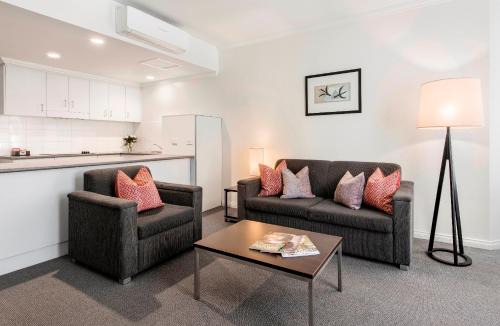 Adelaide Central Business District Apartment | Franklin Apartments
