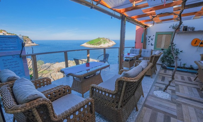 Amasra Hotel | Frau Guler