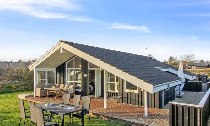 Lokken House | "Freda" - 400m from the sea by Interhome