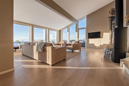Laukvik House | Fredheim, cabin with amazing view!