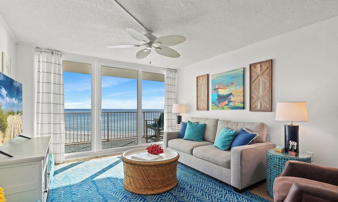 Gulf Lagoon Beach Condo | FREE BEACH SERVICE thru Oct 🏖️ Labor Day Available 🏝️ Check out our reviews! 🌟