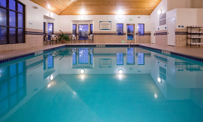 Maple Grove Condo | Free Breakfast. Gym. Great for Business Travelers!