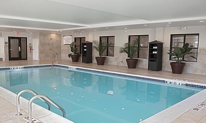 Auburn Hills Apartment | Free Breakfast. Indoor Pool, Gym, Business Center. Great Studio!