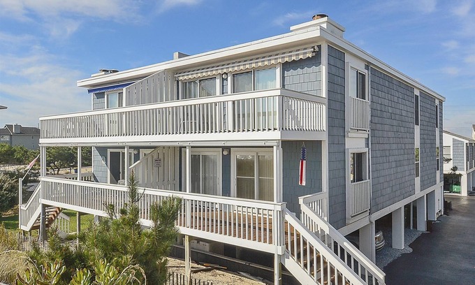 Fenwick Island Condo | Free Golf at Bear Trap Dunes and MORE! AMAZING OCEANFRONT CONDO IN NORTH FENWICK!