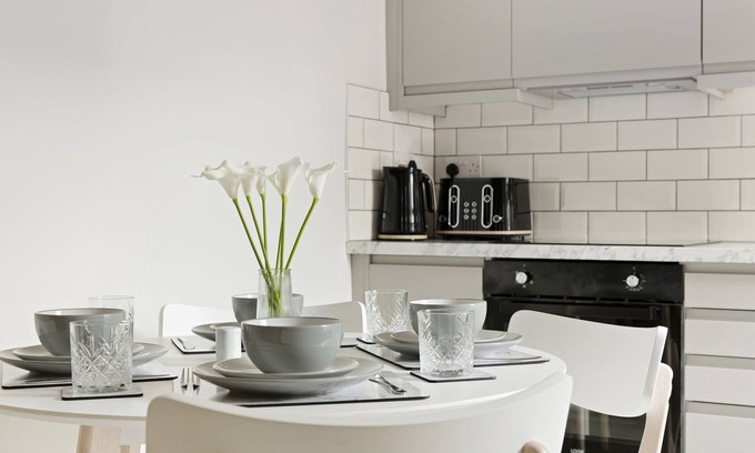 Nottingham House | Free Parking - Lovely 2 Bed House - Near QMC Hospital & University of Nottingham