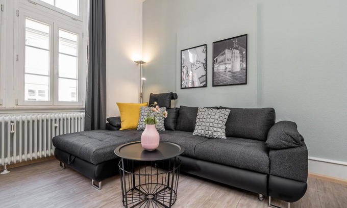 Old Town Apartment | Freiburg Appartements am Augustinerplatz