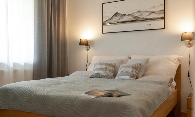 Gries Apartment | Fresh Apartment with Terrace + Free Parking