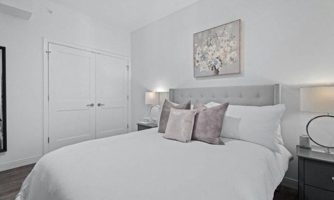 Monroe Ward Apartment | Fresh + Spacious Condo -Downtown RVA- Pool, Gym, Parking Included