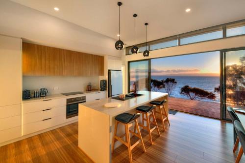 Coles Bay House | Freycinet Coastal Retreat