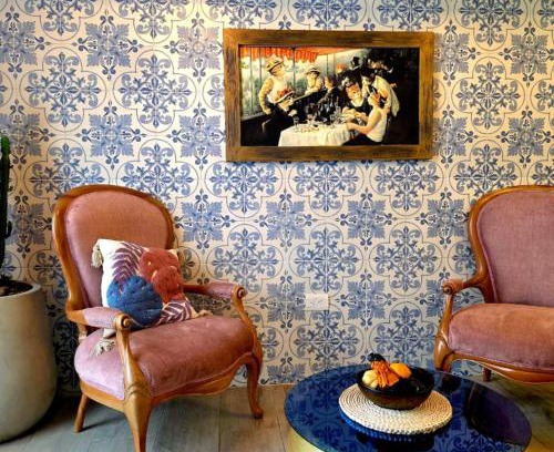 Fontibon House | Freyja Café Bistró - Hostal Boutique