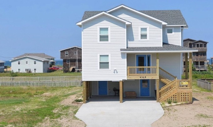 Sea Retreat House | Friday to Friday rentals only! 4 bedroom house with private pool and hot tub.