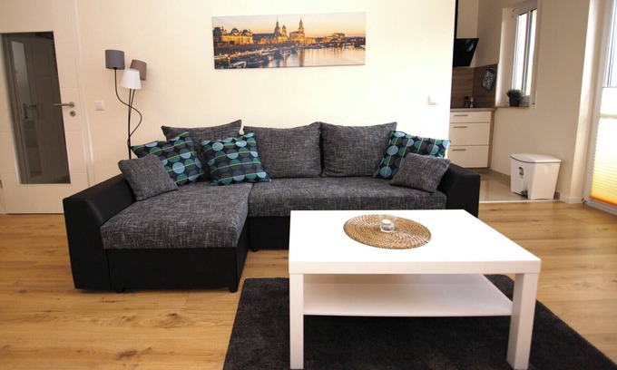 Friedrichstadt Apartment | Friedrichs Stübchen *modern*city centre*parking space*