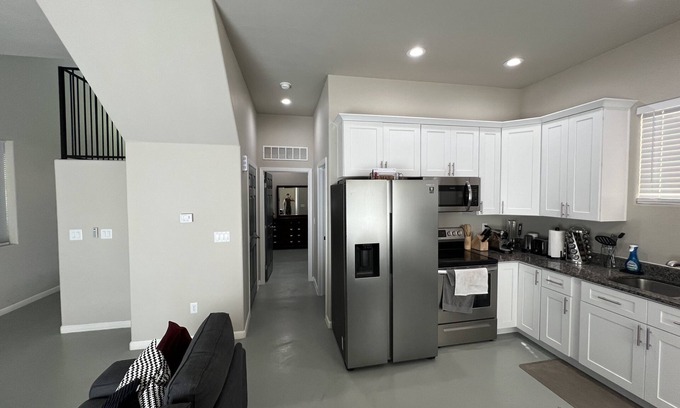 Limberlost House | Friendly and centric home!n
