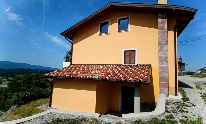 Nova Gorica Apartment | Friends House Vitovlje