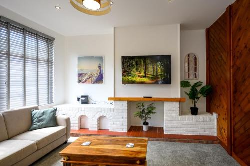 Port Talbot House | Frodo's Folly