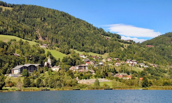 Sankt Urban Apartment | From the mountain to the lake, everything is there in this great vacation apartment