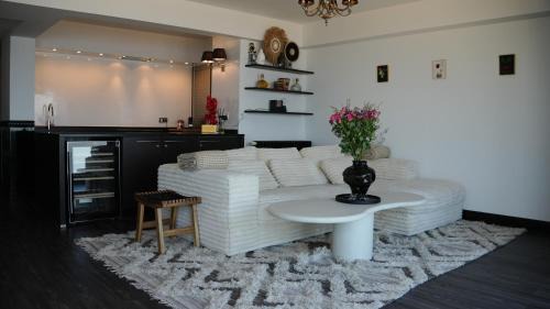 Knokke Apartment | Frontal sea view apartment