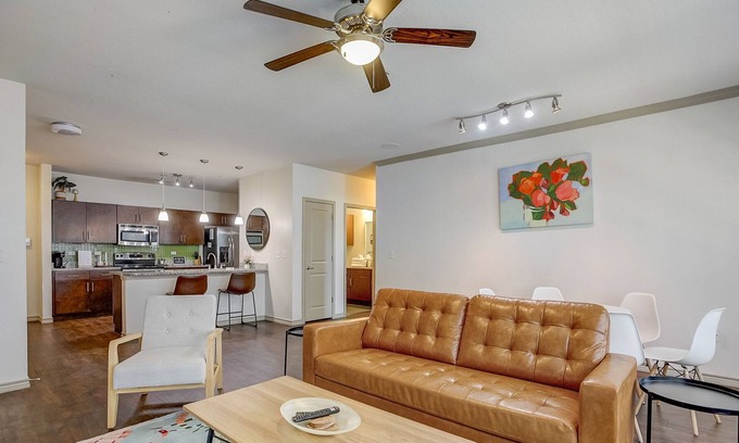 West Campus Apartment | Frontdesk | 6 BR Apt w/ Private Theater Room