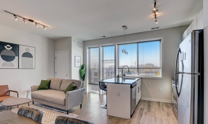 Brewerytown Apartment | Frontdesk | Brewerytown 1 BR Apt near Philly Zoo