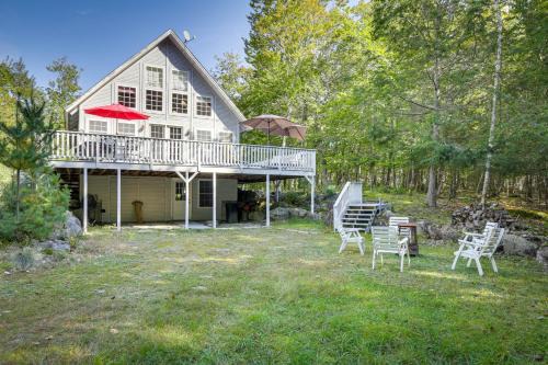 Standish House | Frye Island Family Cabin with Lake and Beach Access!
